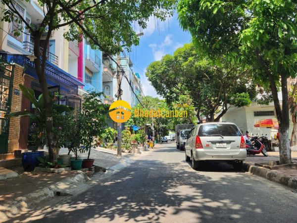 Nhà hẻm xe hơi, 78m2, 5 lầu, bình thạnh, giá 17.5 tỷ.