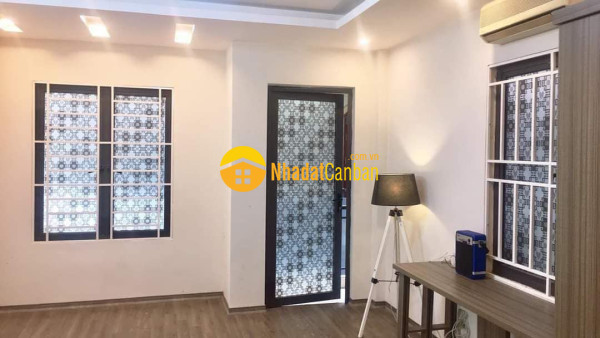 Bán nhà cầu giấy 47m 5t mt4.5m chỉ 5.7 tỷ cầu giấy