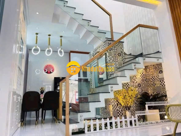 Hàng ngon thống nhất gò vấp hẻm thông ô tô nhỏ ngủ trong nhà 36m2 4x9 2 tầng 2 pn tặ