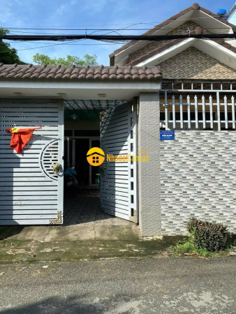 Ban thanh ly nha câp 4 gân công viên thanh niên quân 12 dt 124m2 gia 1 ty 260tr